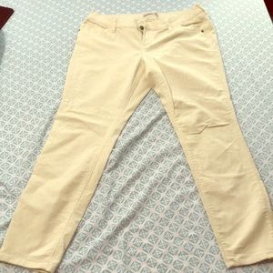 New Yellow corduroy skinny jeans from Old Navy ⭐️